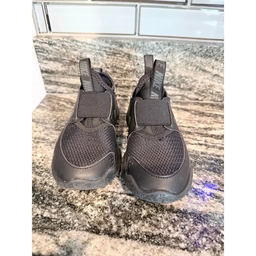 Nike Flex Runner 3 Triple Black Kids 9C Like New